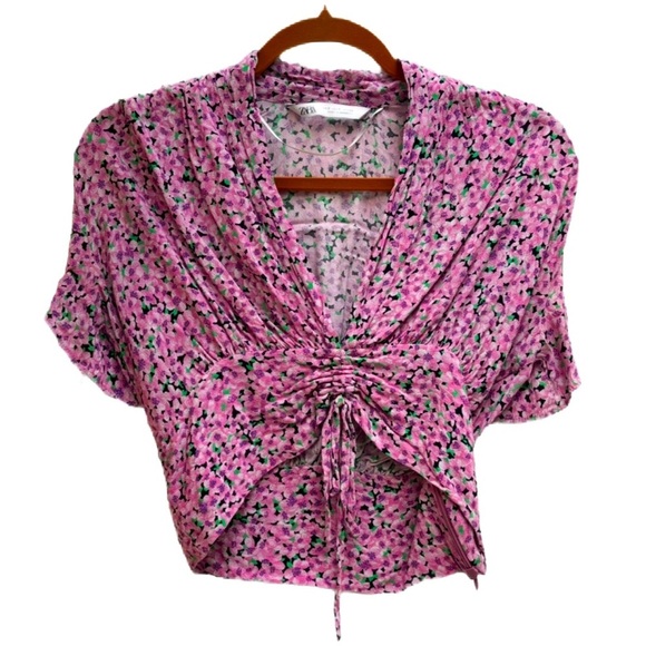 Zara Bright Pink short sleeve floral crop top, size small 💕 - Picture 1 of 5